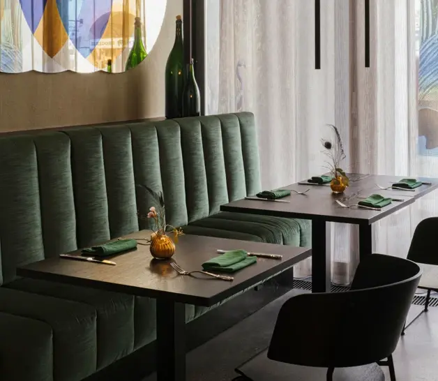 Modernes Interior im Restaurant franzstephan in Innsbruck